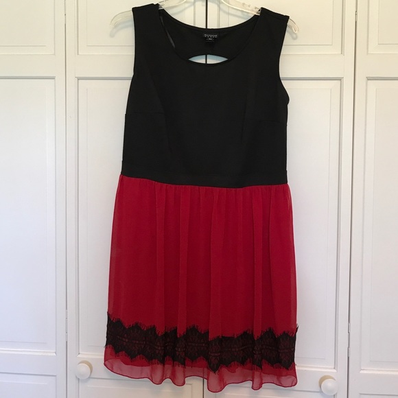 EN FOCUS Dresses & Skirts - EN FOCUS dress